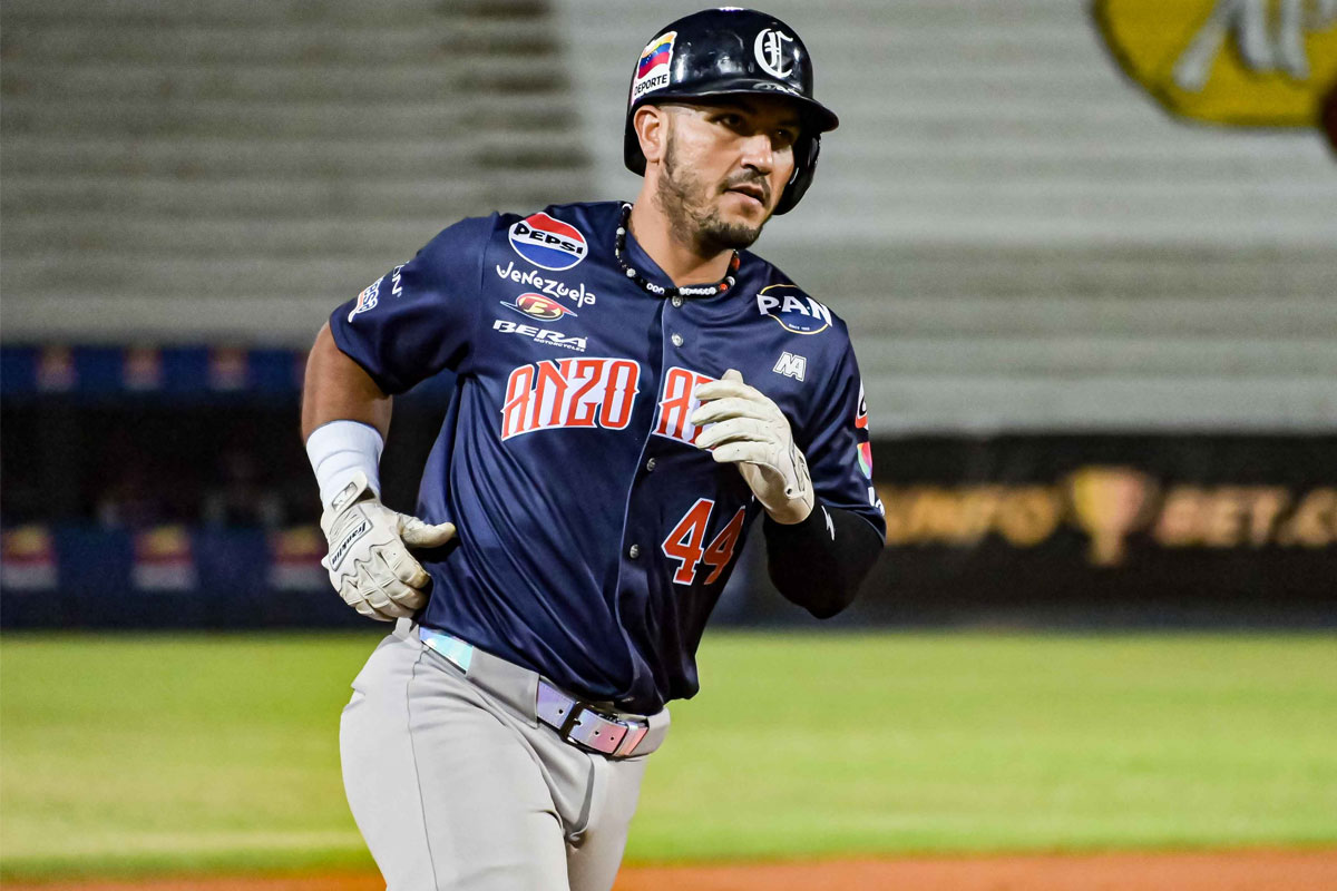 Carlos Pérez llega a Cardenales de Lara