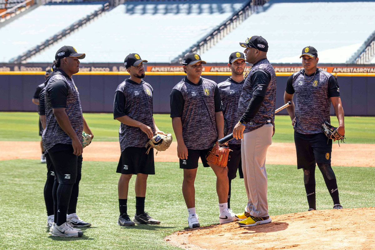 Leones del Caracas dio inicio a su pretemporada en el Estadio Monumental