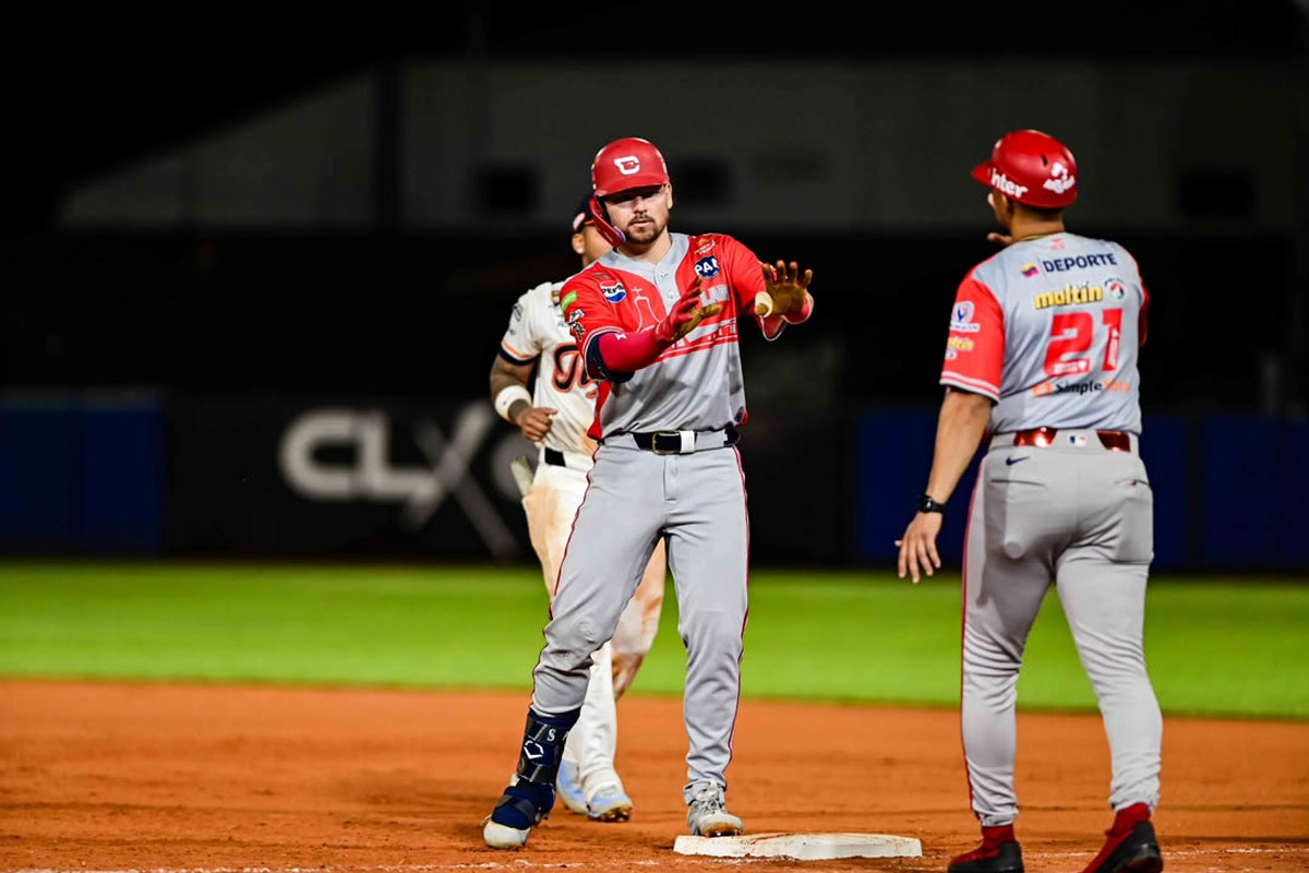 Cardenales venció a los Tigres y empató el liderato de la tabla