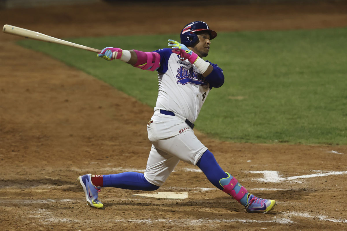 Yangervis Solarte fue el héroe de Tiburones en el maratón ante el Caracas