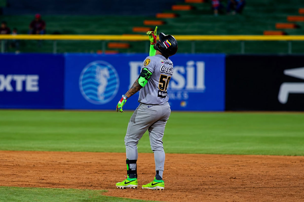Leones protagonizó remontada para ponerle freno a Caribes